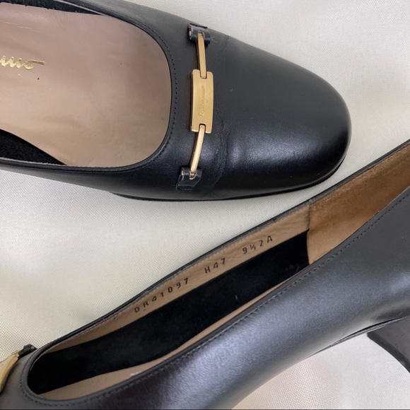 80s Vintage Salvatore Ferragamo Black Pumps - Picture 7 of 8